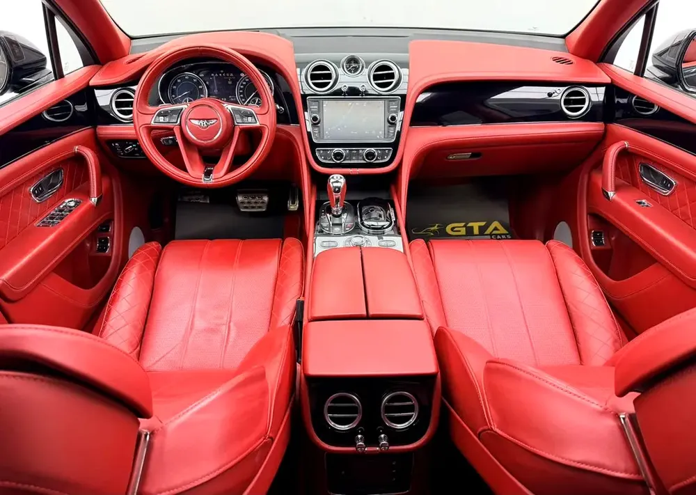 2017 Bentley Bentayga W12, Full Service History, Excellent Condition, GCC - Image 9