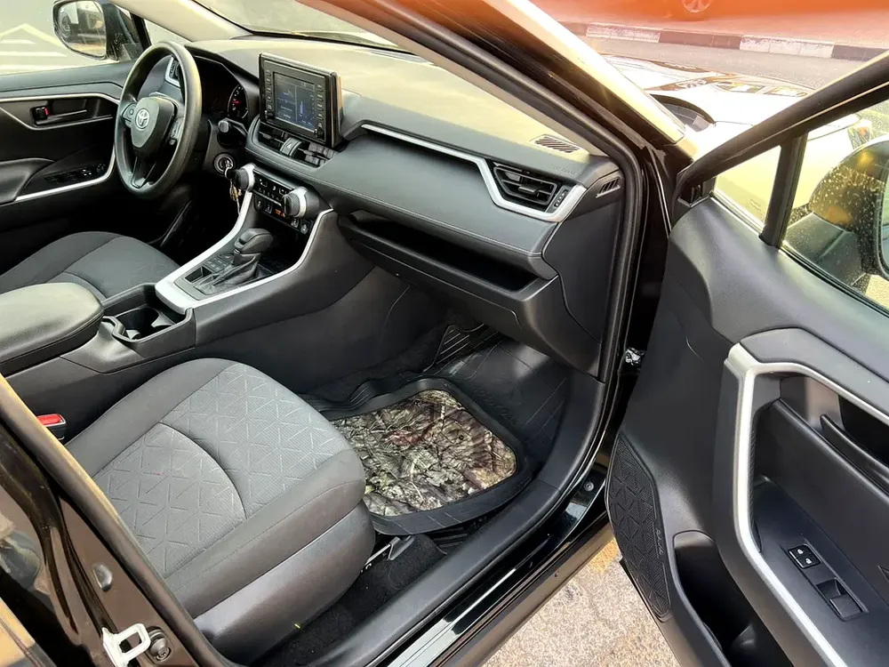 2021 Toyota Rav4 MidOption 2.5L V4 - AWD 4x4 - Rear Camera & Radar - Image 13