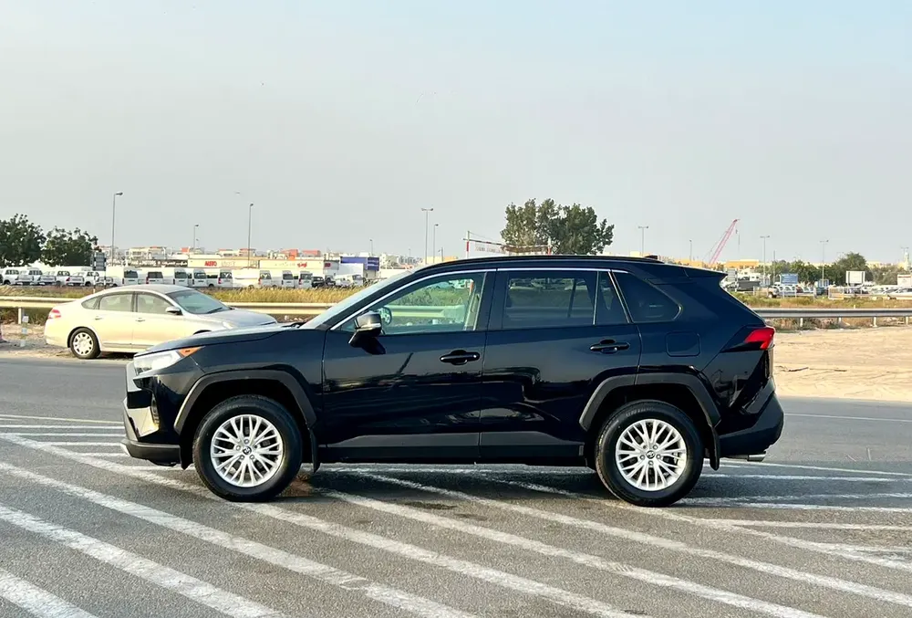 2021 Toyota Rav4 MidOption 2.5L V4 - AWD 4x4 - Rear Camera & Radar - Image 4