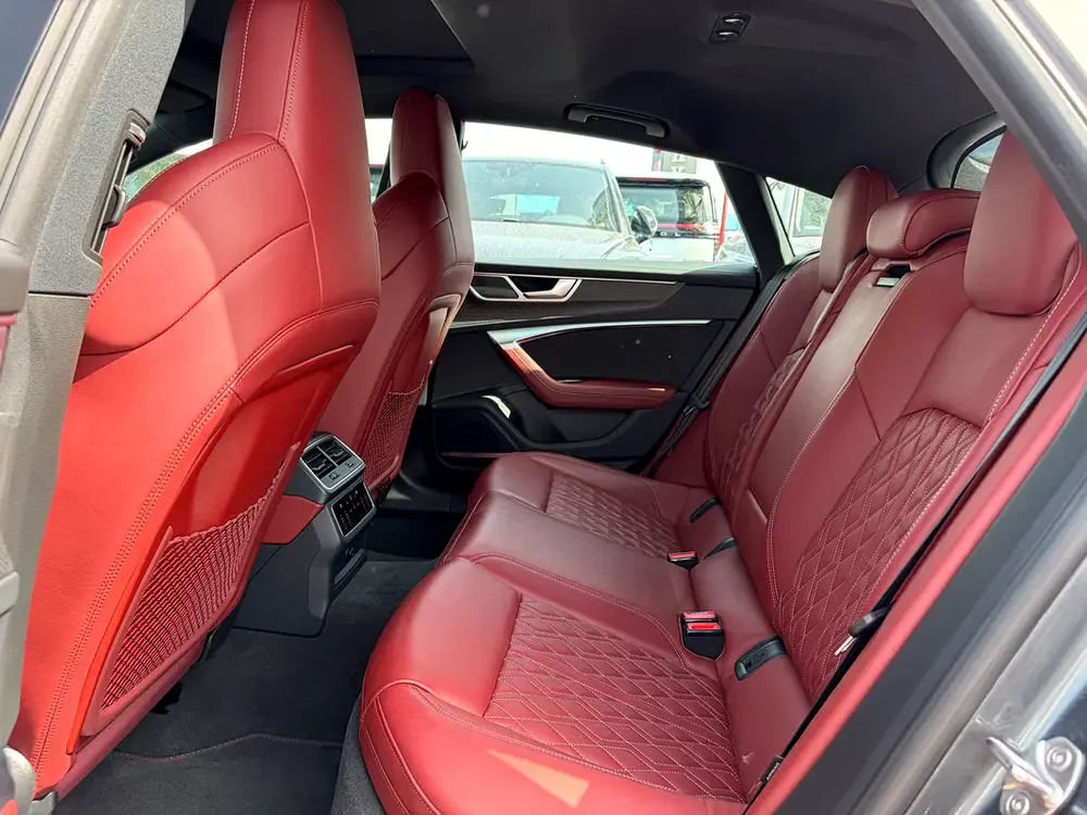 2024 Audi S7 4.0 TFSI quattro - GCC Specs - Brand New - Image 10