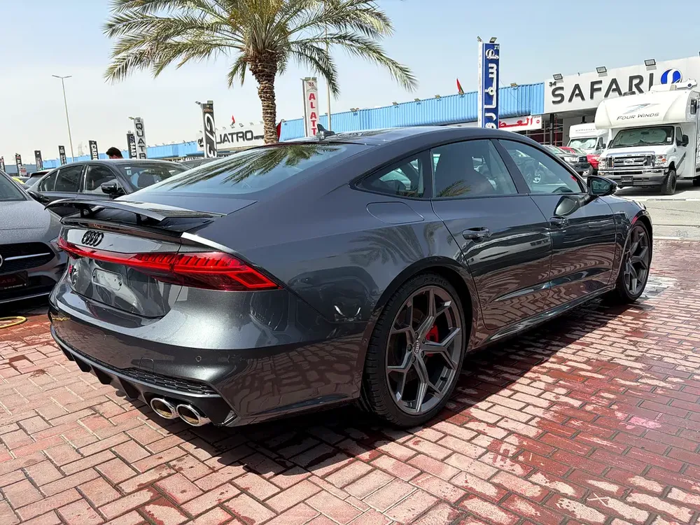 2024 Audi S7 4.0 TFSI quattro - GCC Specs - Brand New - Image 4