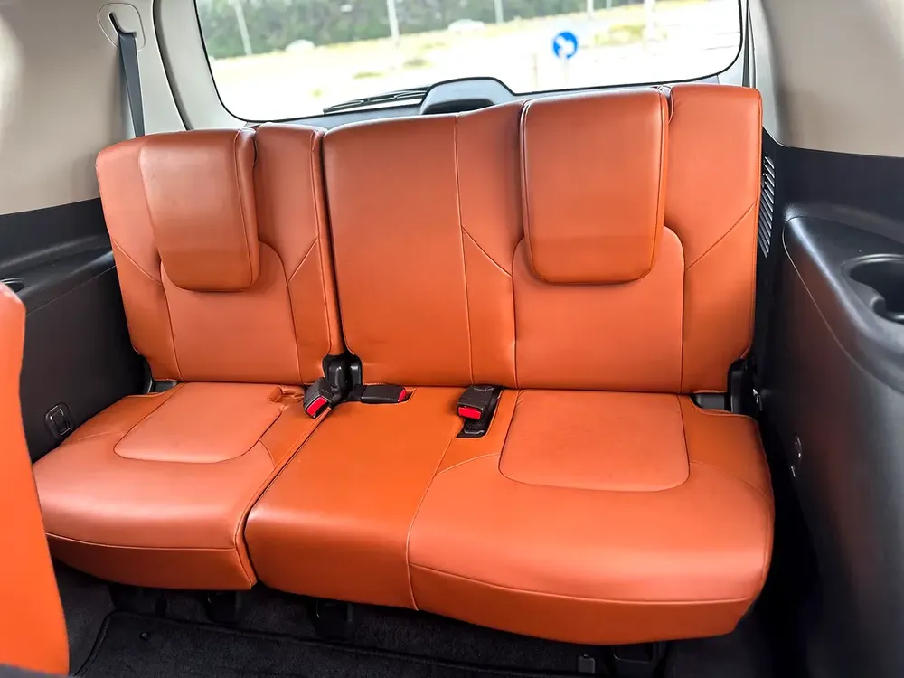 Nissan Patrol Platinum 2020, GCC Specs car perfect condition inside and outside full option full se - Image 10