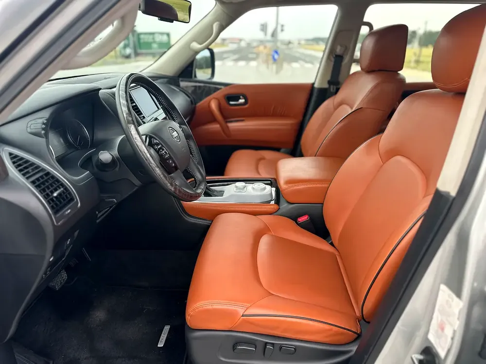 Nissan Patrol Platinum 2020, GCC Specs car perfect condition inside and outside full option full se - Image 13