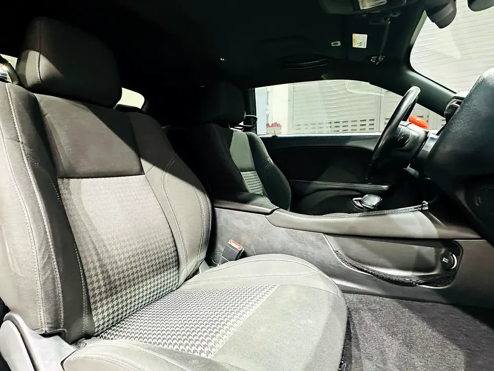 Dodge Challenger 2019/Original Airbag/Warranty - Image 10