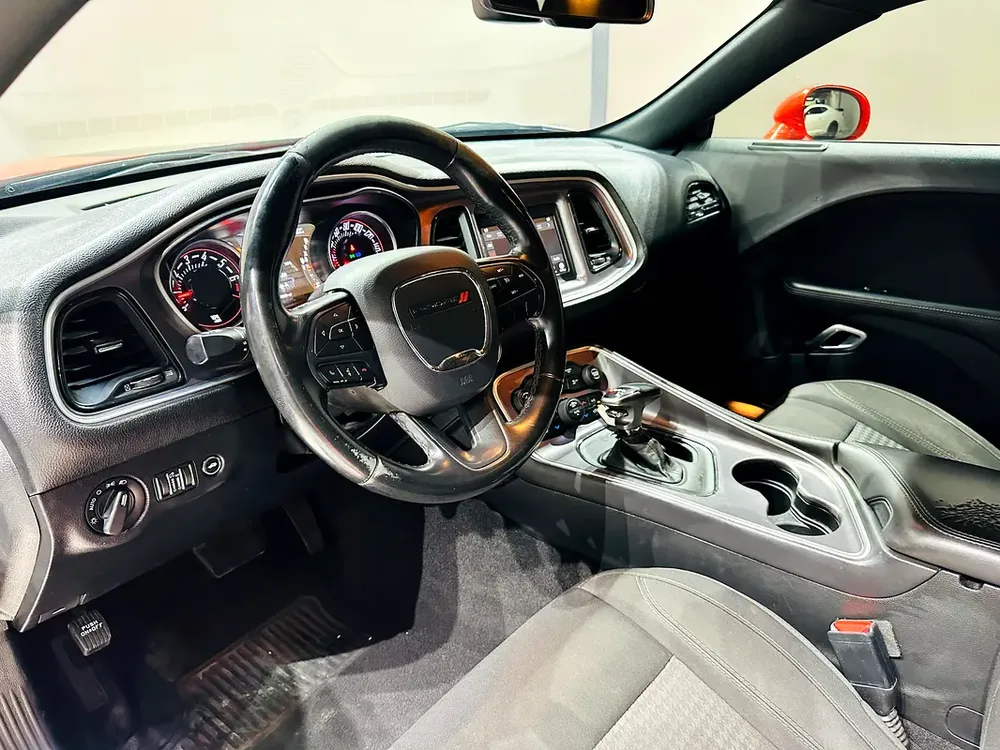 Dodge Challenger 2019/Original Airbag/Warranty - Image 14