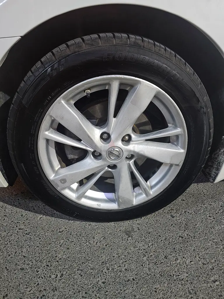 Full option Altima 2015 SV - Image 12