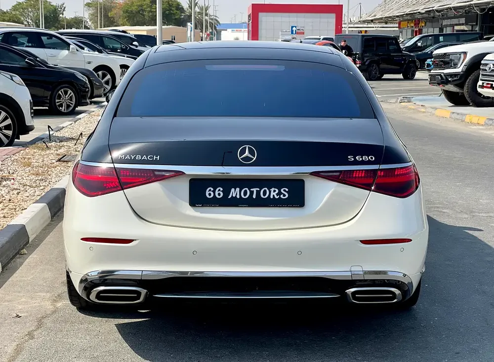 2022 Mercedes-Maybach S-Class S 680 GCC Specs in Dual Tone Color - Image 4