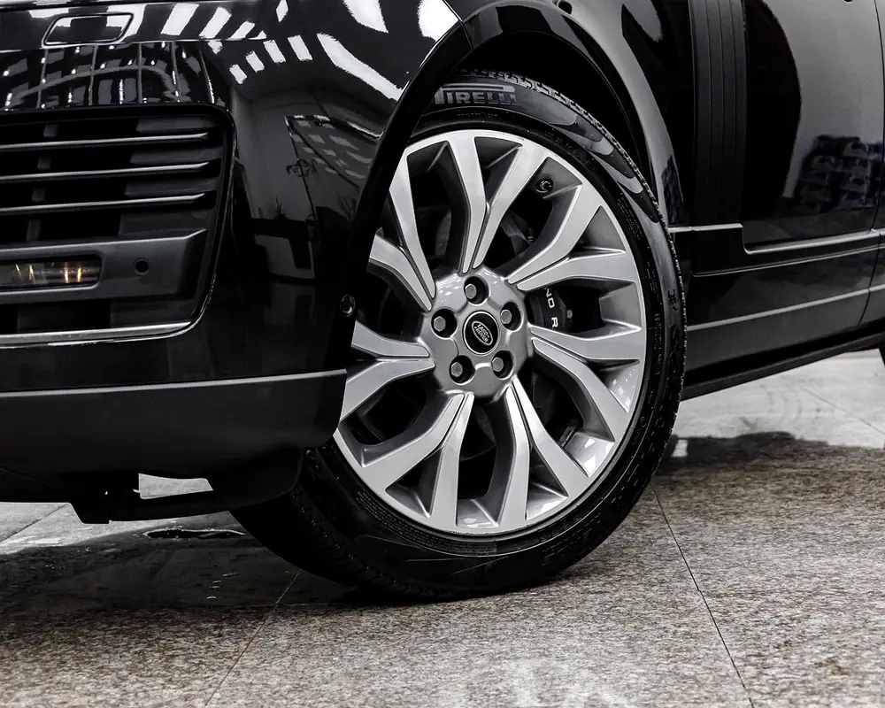 RANGE ROVER VOGUE HSE P400 V6 - 2020 - GCC - GOOD CONDITION - Image 17