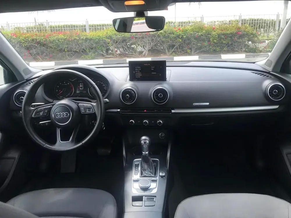 AUDI A3 GCC IMMACULATE CONDITION FULL SERVICE HISTORY - Image 10