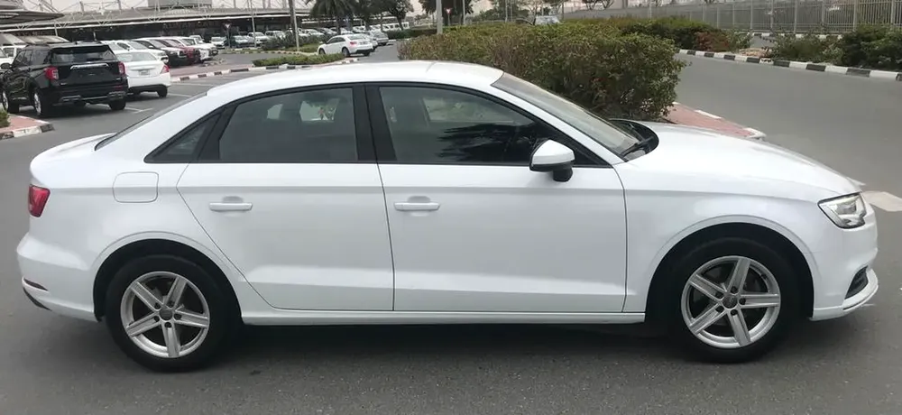 AUDI A3 GCC IMMACULATE CONDITION FULL SERVICE HISTORY - Image 7