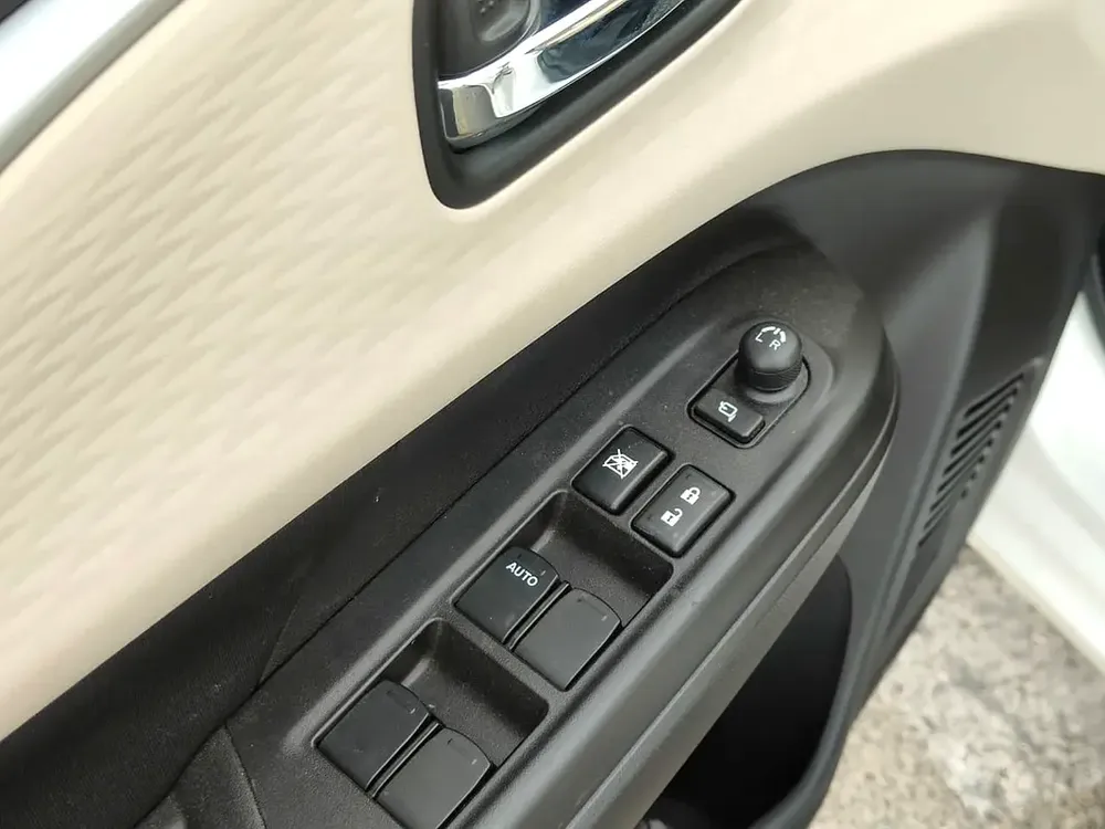 SUZUKI DZIRE 1.2 HYBRID 2025 - Image 10