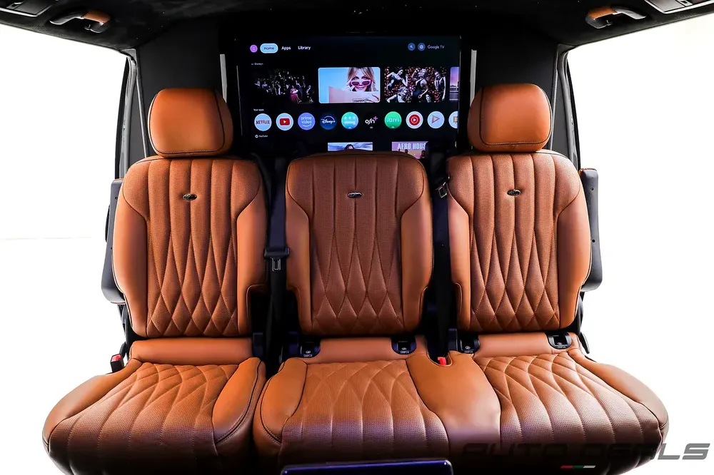 2023 Mercedes Benz Viano V 250 V line Design | GCC | Low Mileage | VIP Exclusive Interior | 2.0L i4 - Image 16