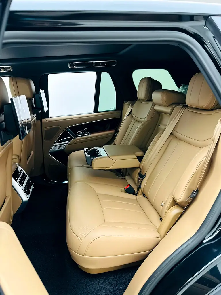 RANGE ROVER VOGUE / 2025 / GCC/ BRAND NEW - Image 13