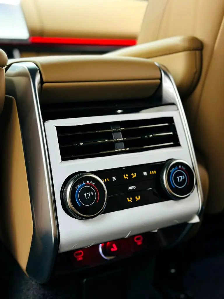 RANGE ROVER VOGUE / 2025 / GCC/ BRAND NEW - Image 14