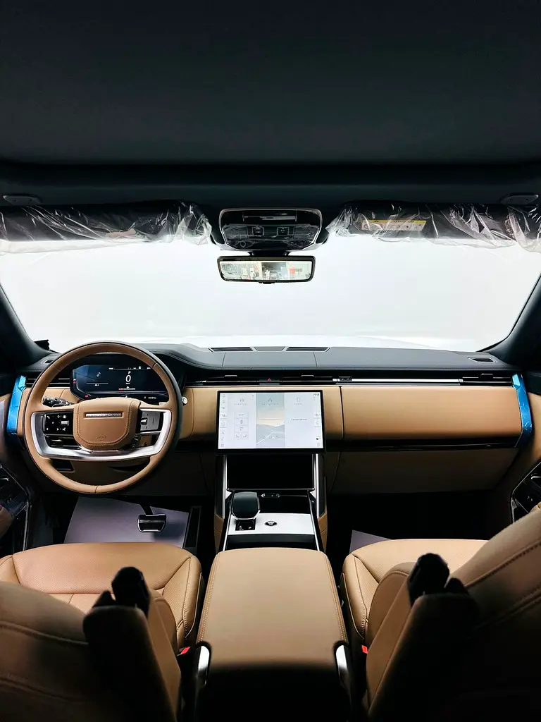 RANGE ROVER VOGUE / 2025 / GCC/ BRAND NEW - Image 5