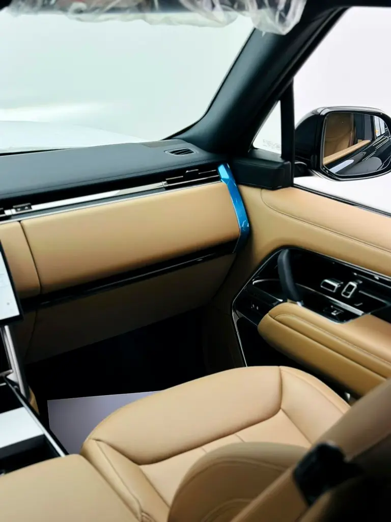 RANGE ROVER VOGUE / 2025 / GCC/ BRAND NEW - Image 8