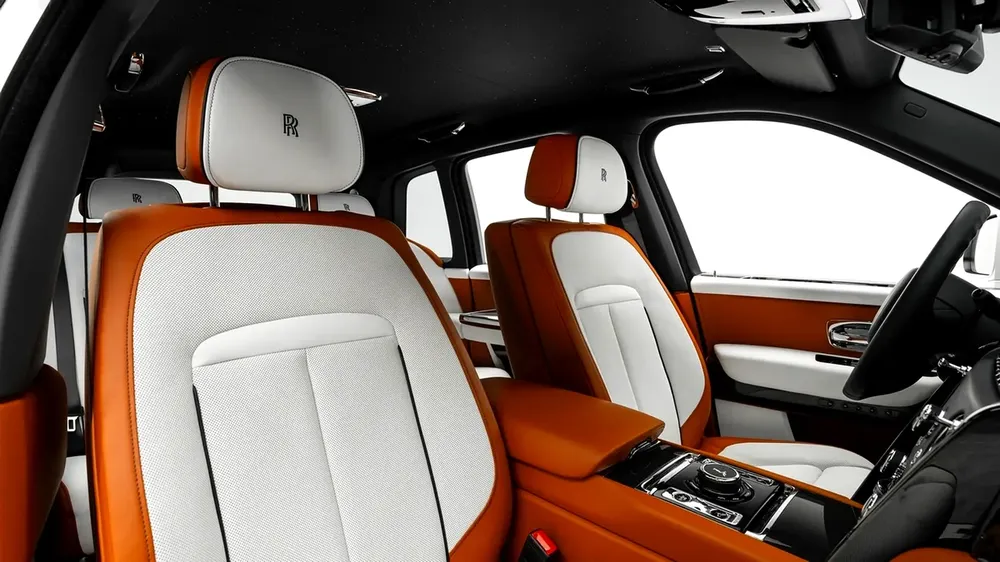 Rolls-Royce Cullinan Black Badge - 2020 - GCC Specs - Image 11