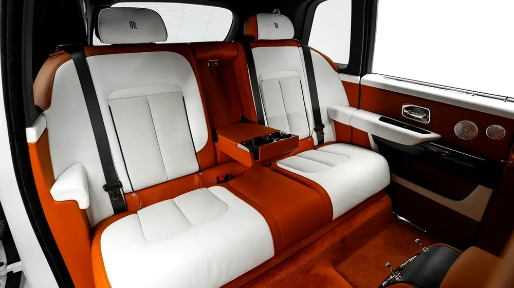 Rolls-Royce Cullinan Black Badge - 2020 - GCC Specs - Image 15