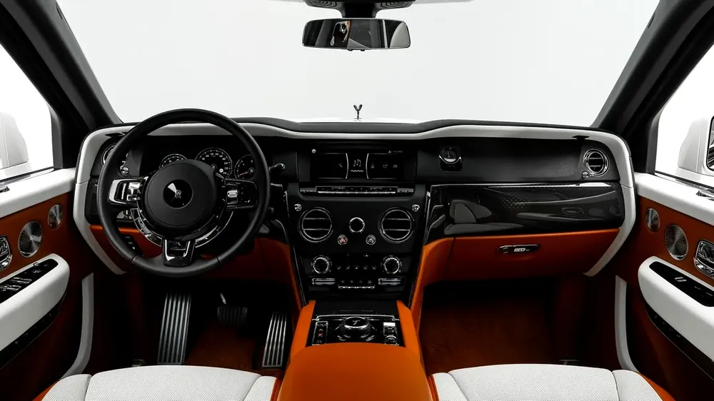 Rolls-Royce Cullinan Black Badge - 2020 - GCC Specs - Image 9