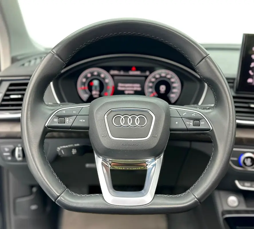 2022 Audi Q5 S-Line 45TFSI Quattro, 1 Year Warranty, Oct/2026 Audi Service Contract, GCC - Image 9