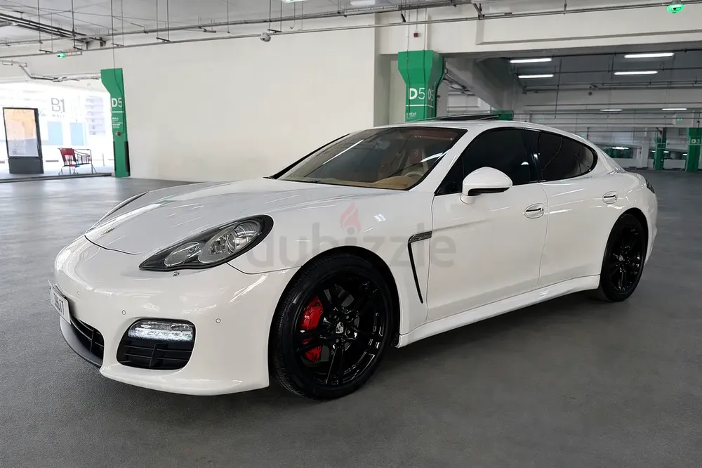 2011 Porsche Panamera 4S – GCC Spec - Image 6