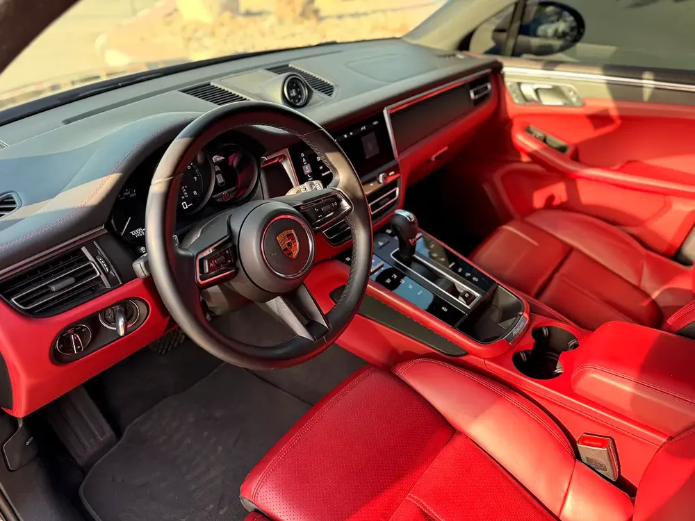 PORSCHE MACAN—ORIGINAL PAINT—ZERO ACCIDENT - Image 11
