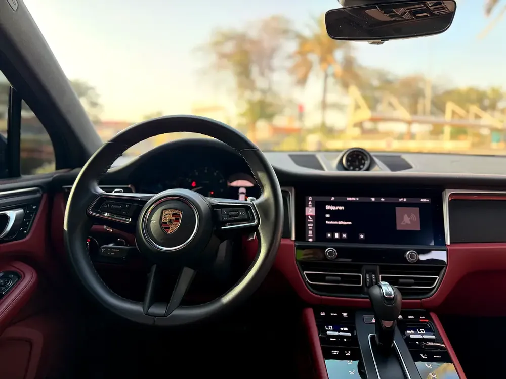 PORSCHE MACAN—ORIGINAL PAINT—ZERO ACCIDENT - Image 16