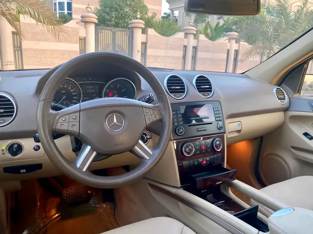 2006 MERCEDES ML-350 AMG 4MATIC  || GCC FULL AGENCY SERVICE || ORIGINAL PAINT || ONE OWNER ONLY - Image 13