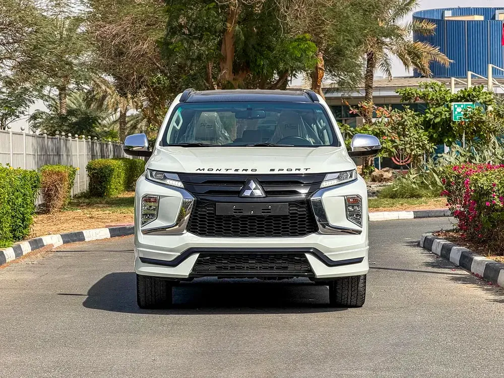 MITSUBISHI MONTERO SPORT 2023 GCC (81,844KM) - Image 5