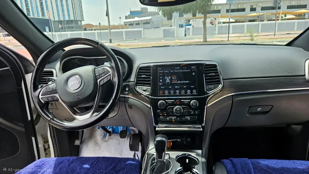 2020 Jeep Grand Cherokee Limited | 73K KM | No Accidents | Full Service | Excellent Condition - Image 5