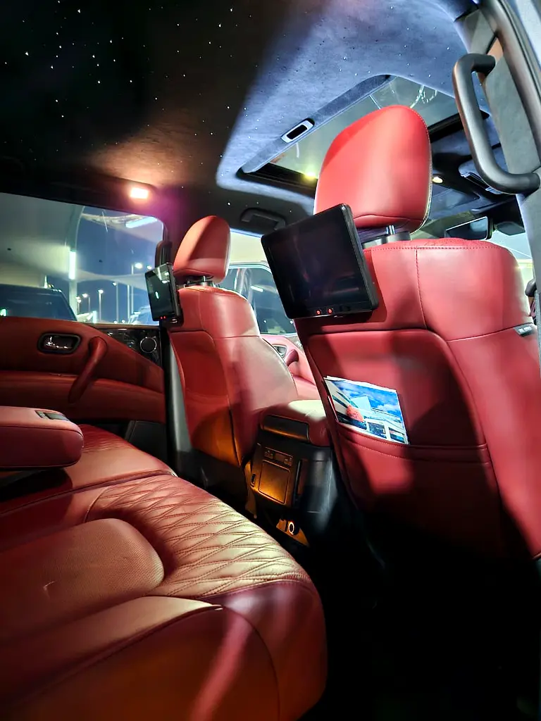Nissan Patrol Platinum 2023 | V8 400hp | GCC | VIP Custom Interior | Starlight Ceiling - Image 14