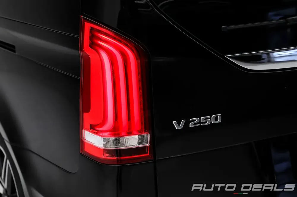 2021 Mercedes Benz Viano V 250 Maybach | GCC Specs | Excellent Condition | VIP Exclusive Interior - Image 8