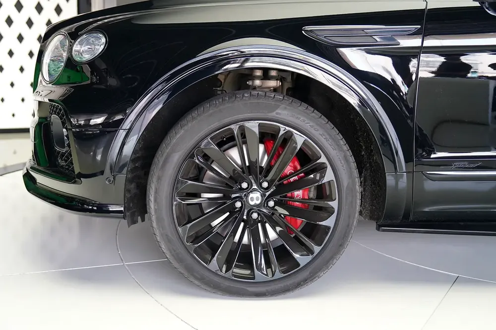 BENTAYGA SPEED W12 | BLACK EDITION | WARRANTY MAY 2027 - Image 6