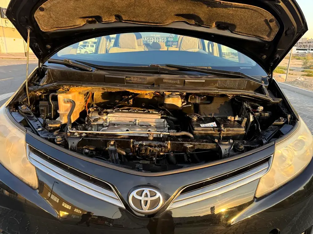 Toyota Previa 2014 GL GCC Specs - Image 16