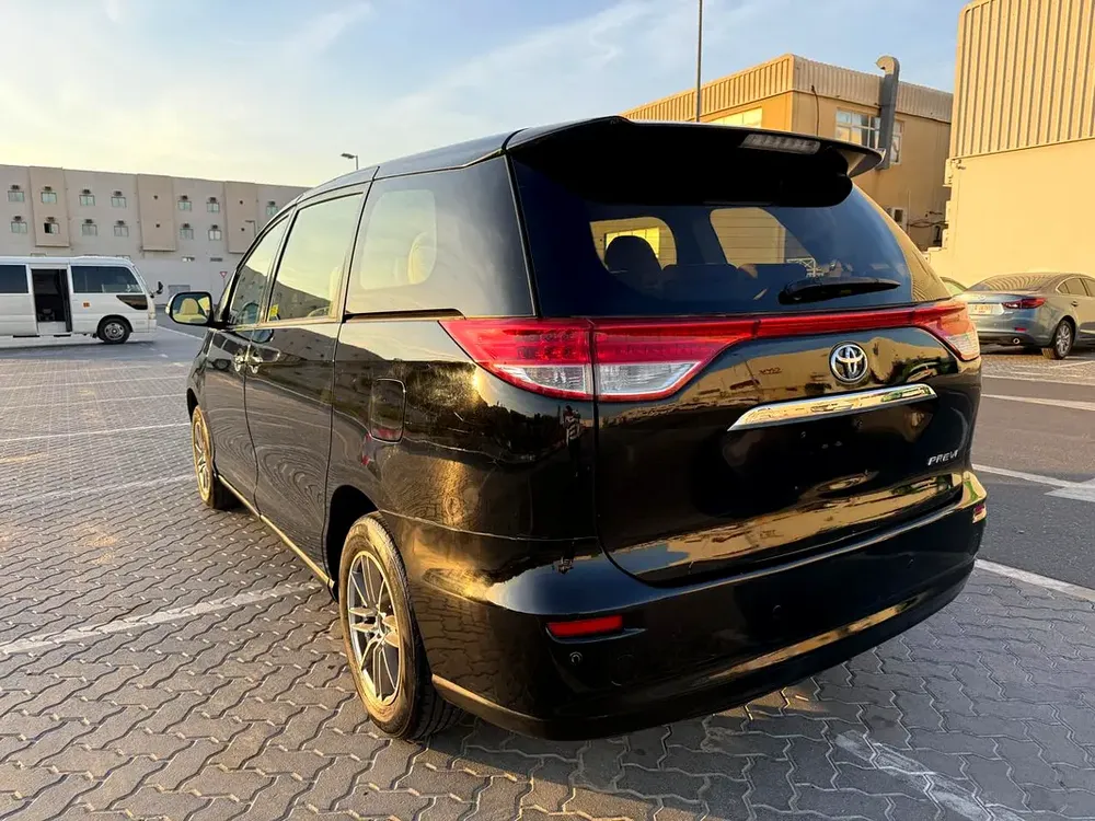 Toyota Previa 2014 GL GCC Specs - Image 5