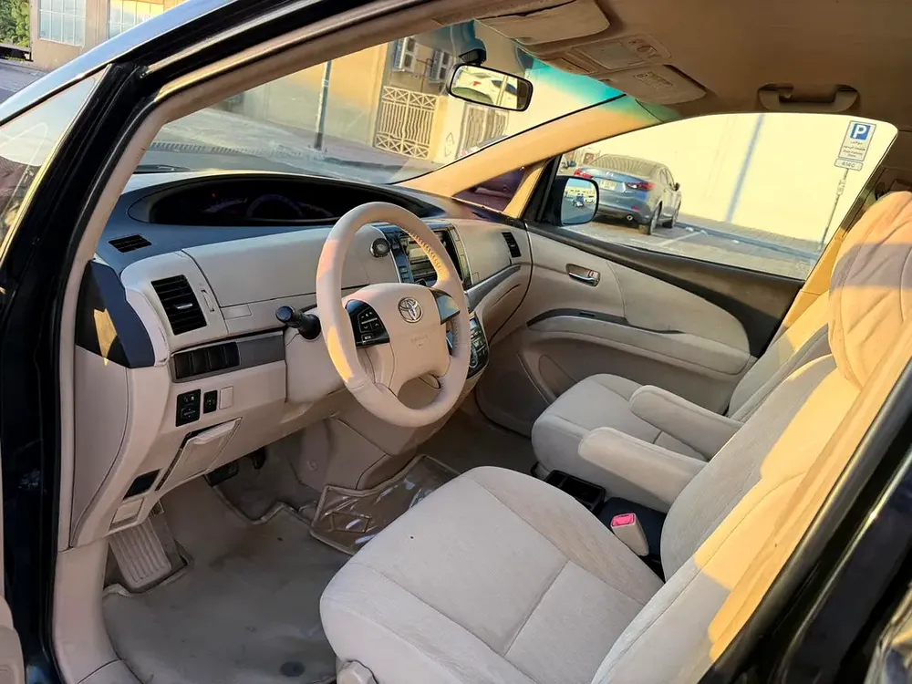 Toyota Previa 2014 GL GCC Specs - Image 8
