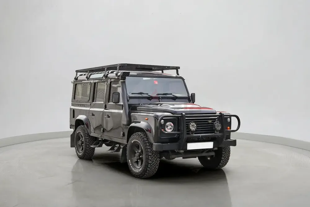 2012 Land Rover Defender 110 Station Wagon 2.2L | GCC Specifications - Image 8