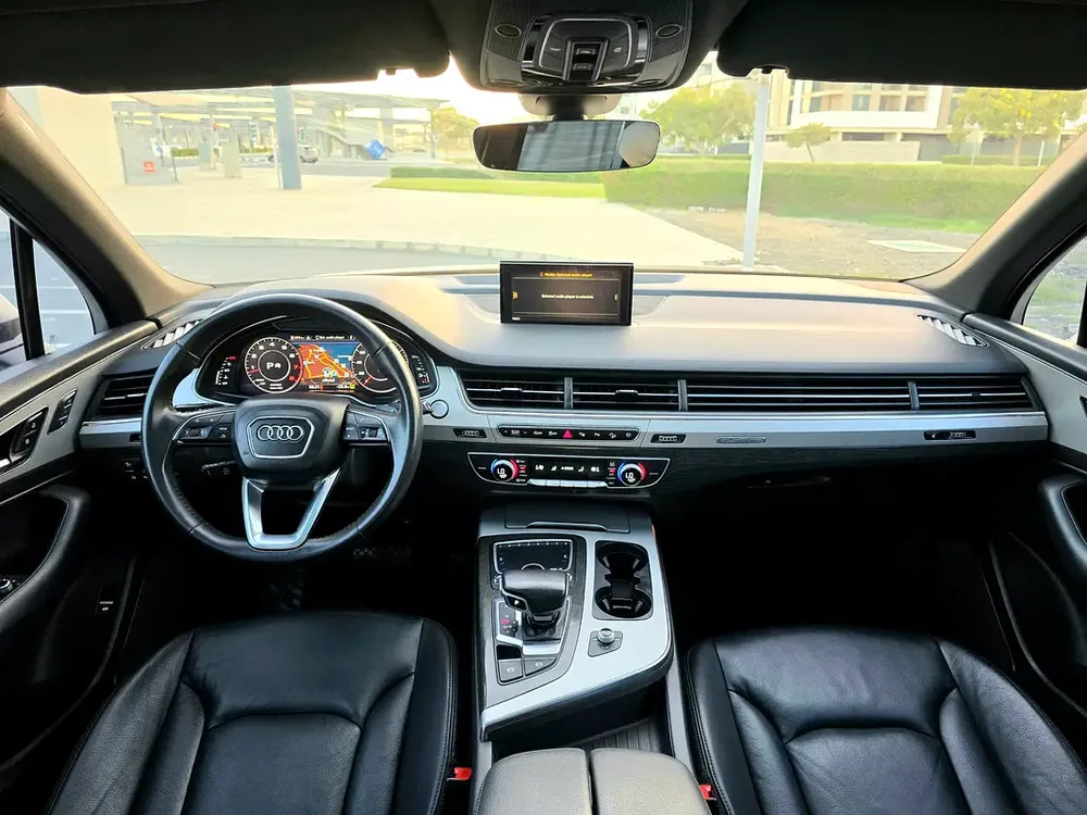 Audi Q7 2018 45TFSI Quattro | 3.0L - 6 Cylinder | 2 Keys | Full Service History | Single Owner | GCC - Image 8