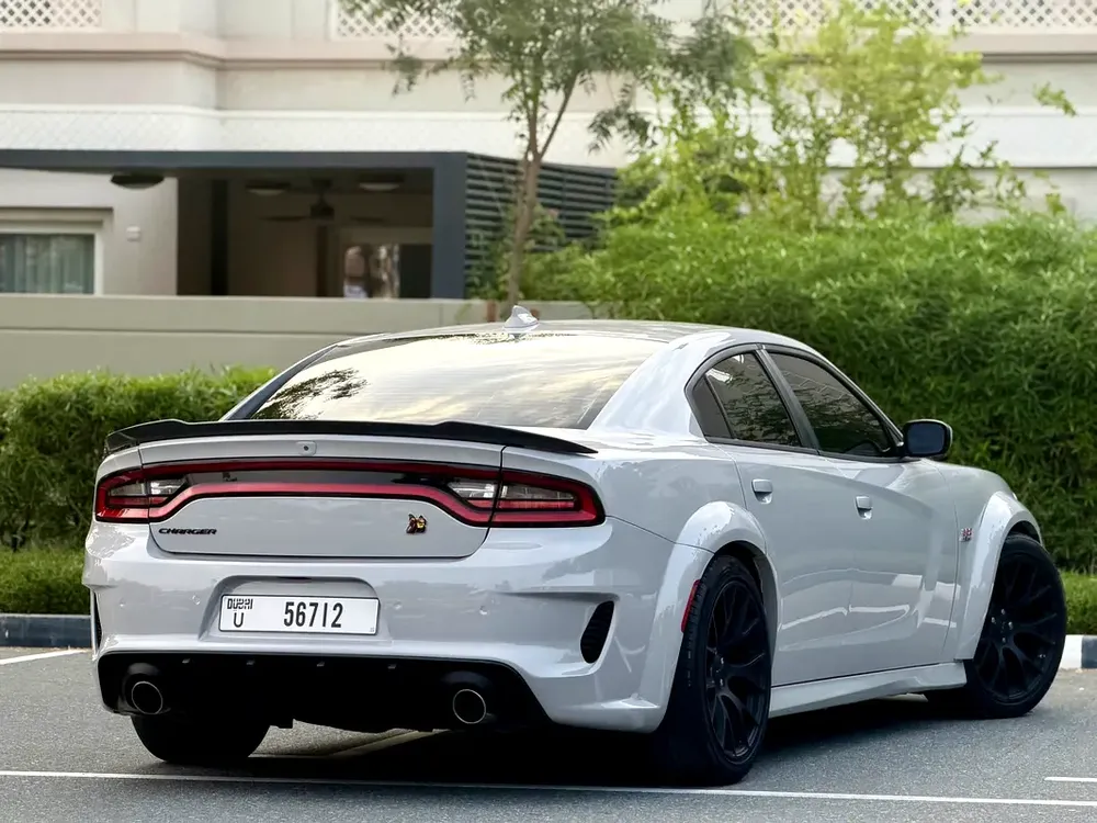2019 Dodge Charger 6.4L SRT8 Super Bee - In Amazing Condition - Image 10