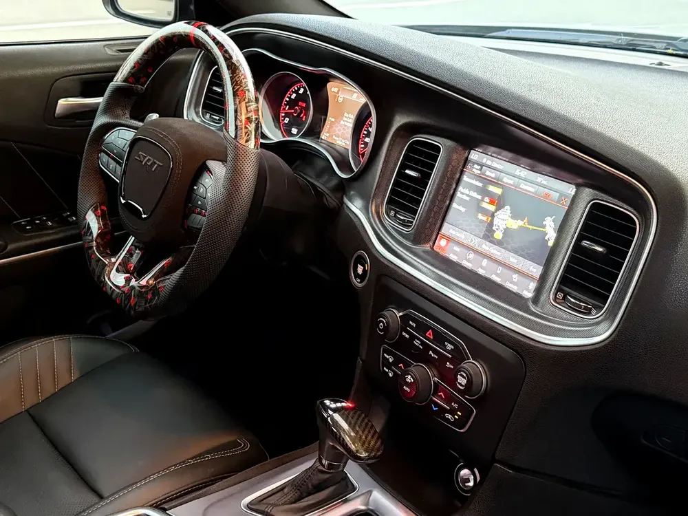 2019 Dodge Charger 6.4L SRT8 Super Bee - In Amazing Condition - Image 12