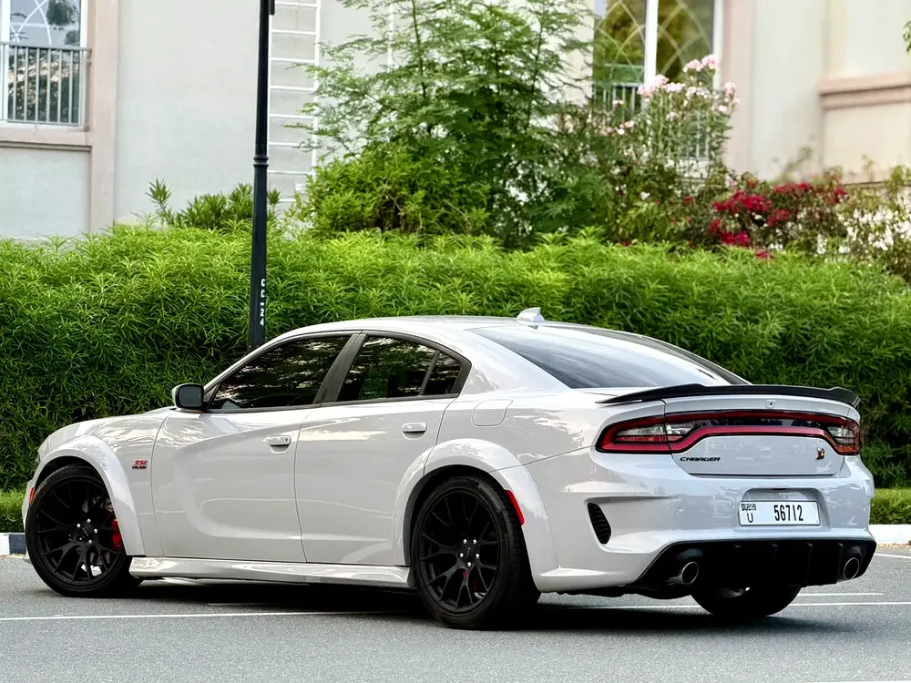 2019 Dodge Charger 6.4L SRT8 Super Bee - In Amazing Condition - Image 7