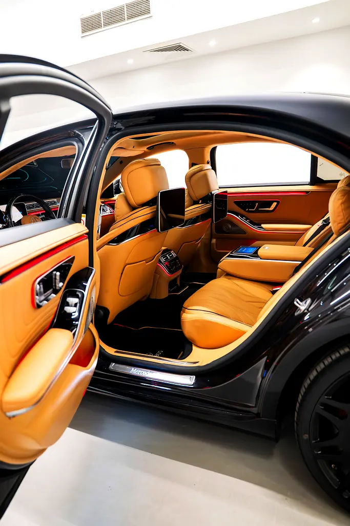 AED 4527 PM | MERCEDES S580 2021 | BRABUS KIT | WELL MAINTAINED | 1 YEAR WARRANTY - Image 12