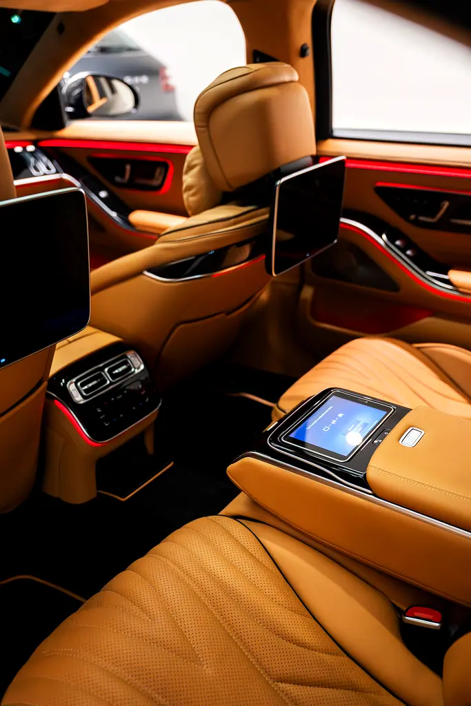 AED 4527 PM | MERCEDES S580 2021 | BRABUS KIT | WELL MAINTAINED | 1 YEAR WARRANTY - Image 15