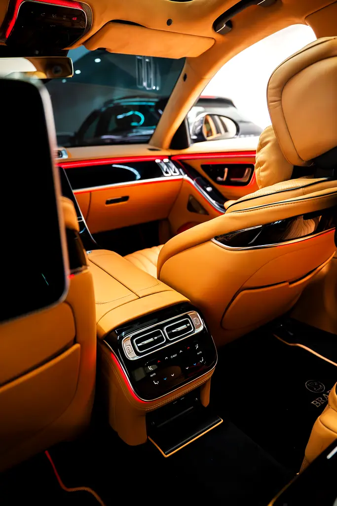 AED 4527 PM | MERCEDES S580 2021 | BRABUS KIT | WELL MAINTAINED | 1 YEAR WARRANTY - Image 16