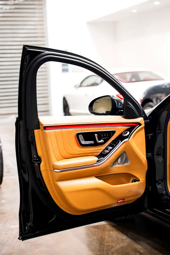 AED 4527 PM | MERCEDES S580 2021 | BRABUS KIT | WELL MAINTAINED | 1 YEAR WARRANTY - Image 5