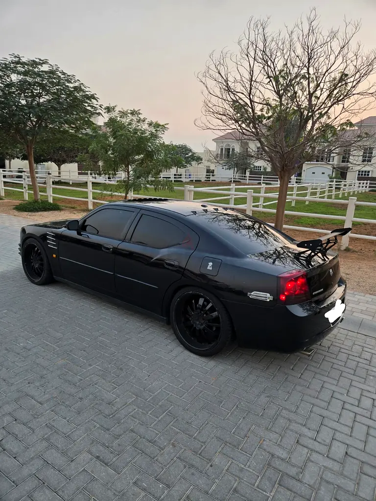 2007 Dodge Charger Canadian Specs - Image 4