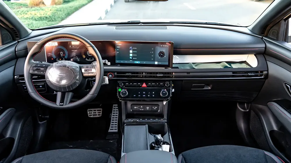 2025 | HYUNDAI TUCSON 1.5T ELITE N LAIN WITH ELECTRIC TAIL DOOR - Image 14