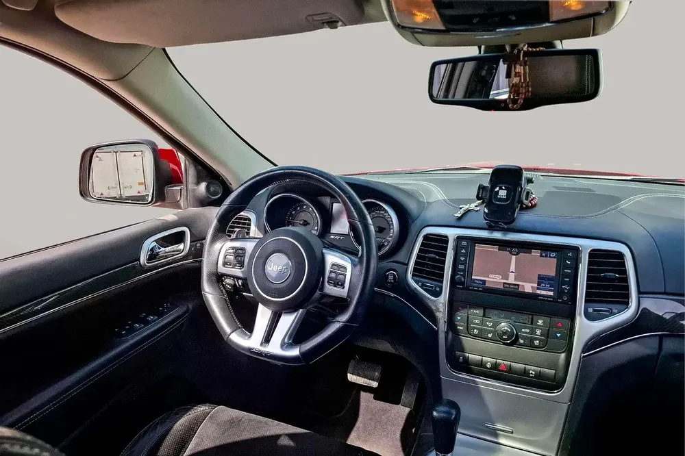 Inspected Car | 2013 Jeep Grand Cherokee SRT | GCC Specs | Ref#427655 - Image 9