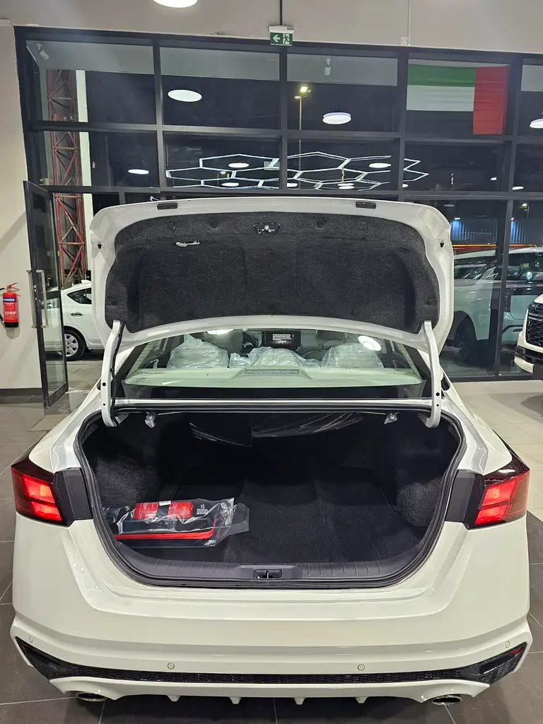 NISSAN ALTIMA SV 2.5L 2026YM بسعر خرااافي نيسان التيما اس في - Image 18