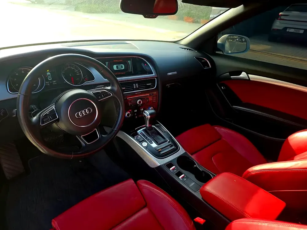 Audi A5 35 TFSI 2015 - GCC Specs - Well Maintained - Image 4